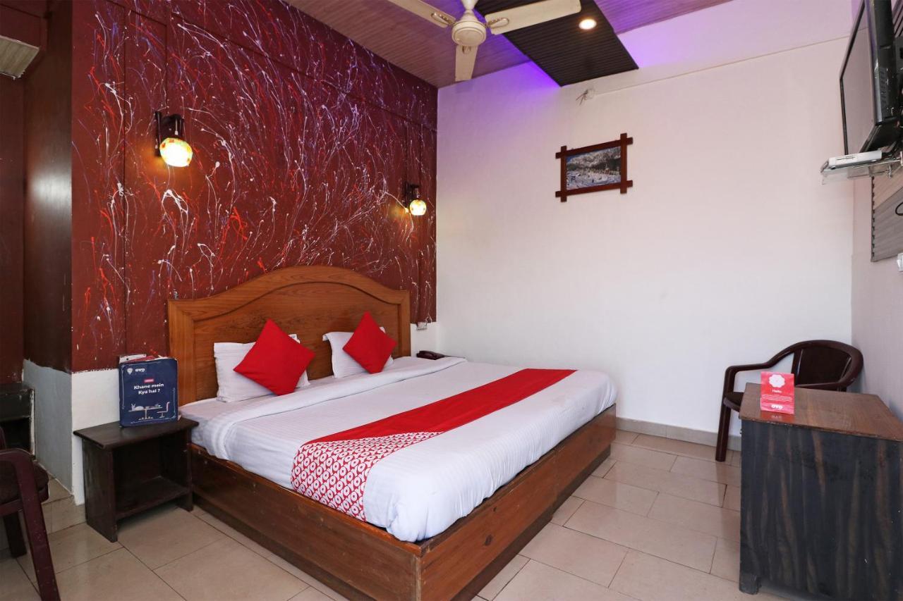 Oyo 80678 Shreenath Residency New Delhi Ngoại thất bức ảnh
