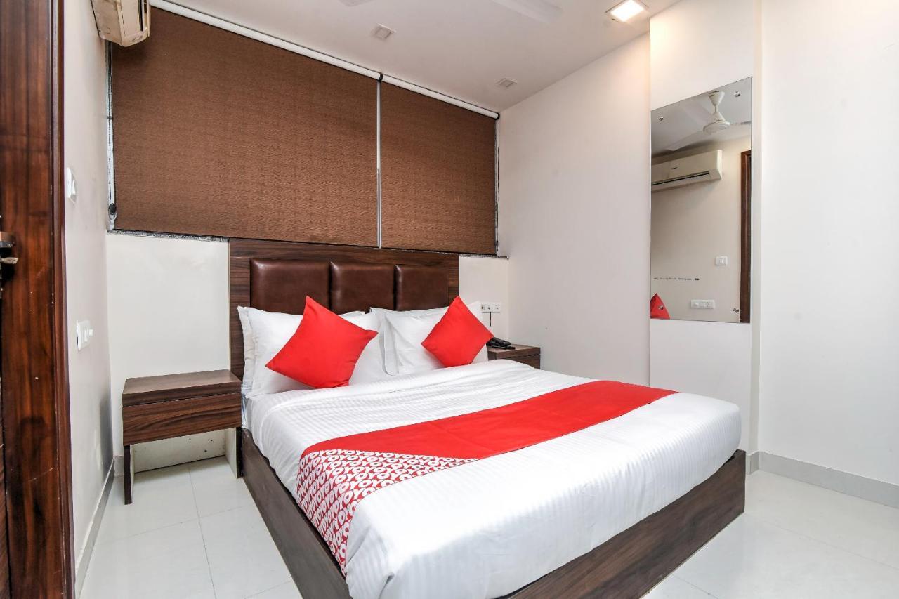 Oyo 80678 Shreenath Residency New Delhi Ngoại thất bức ảnh