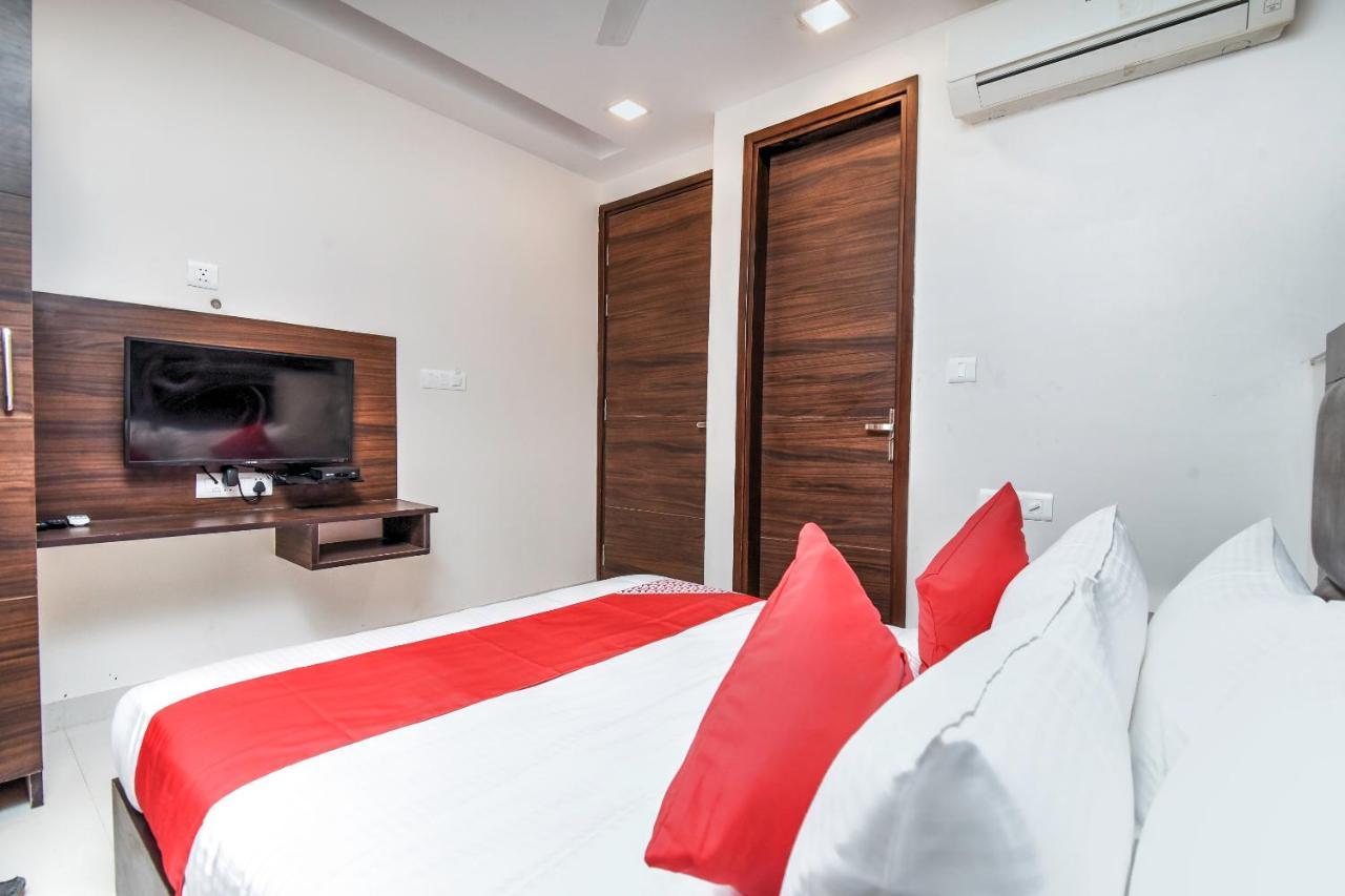 Oyo 80678 Shreenath Residency New Delhi Ngoại thất bức ảnh