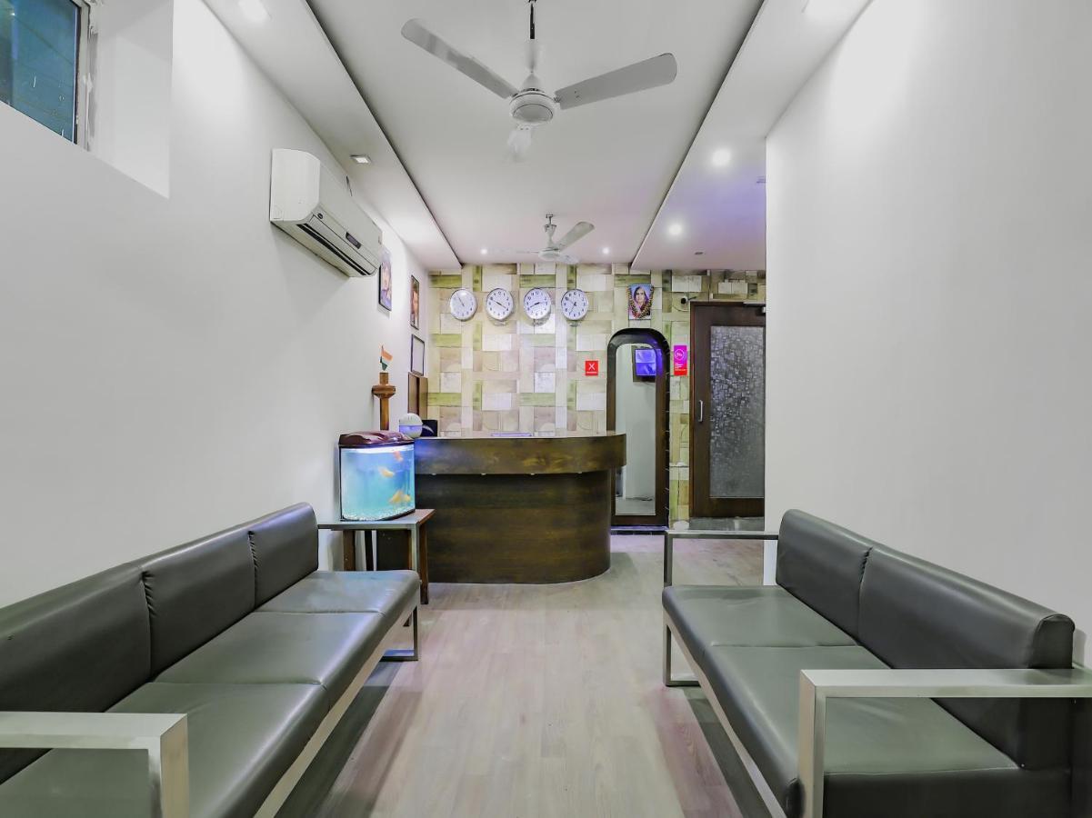 Oyo 80678 Shreenath Residency New Delhi Ngoại thất bức ảnh